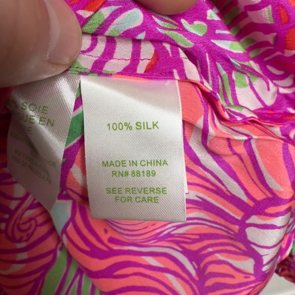 Lilly Pulitzer XS Elsa Silk Top Worth It‎ Print Floral Pink EUC - Picture 2 of 9